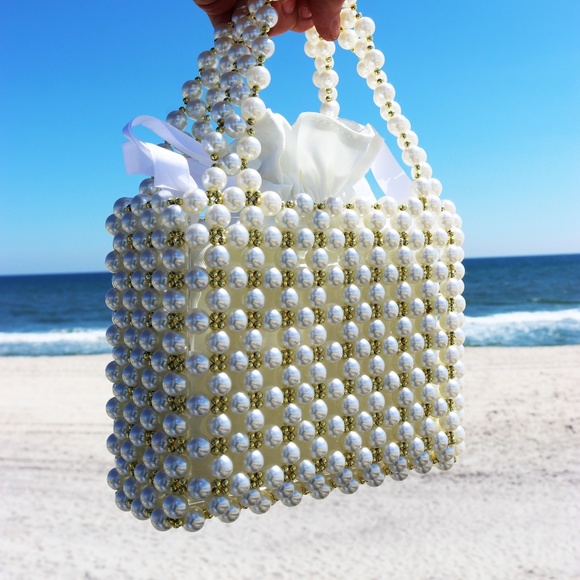 Handbags - NEW! Exquisite Parisian Pearl Beaded Tote Handbags